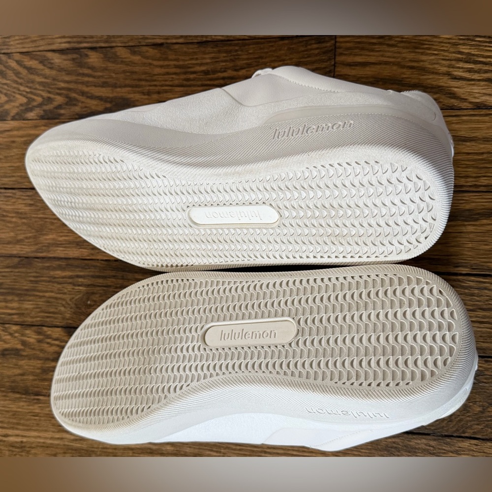 SOLD🟥⭕️lululemon Cityverse Sneakers Women's 12 White/White Casual Shoes - Picture 8 of 9